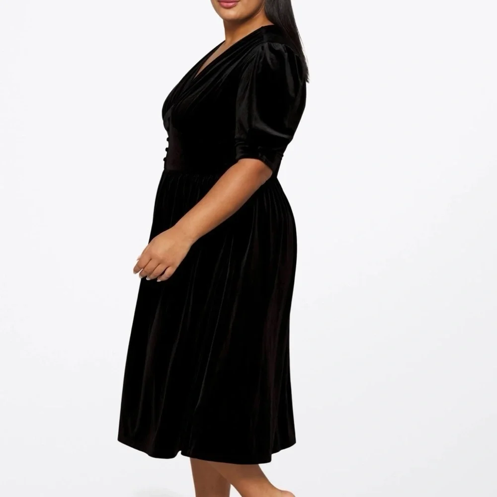 NWT Lauren Ralph Lauren Black Empire Waist Velvet Dress - Picture 3 of 7